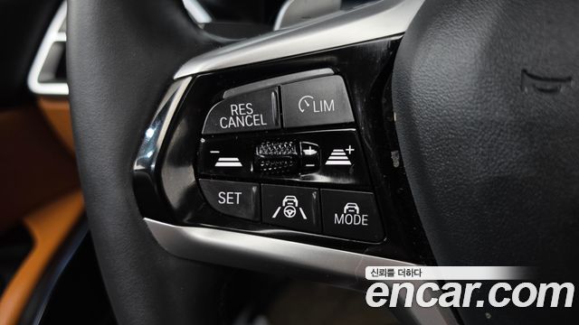 BMW 3-Series 2025 — photo 21