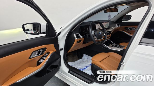 BMW 3-Series 2025 — photo 15