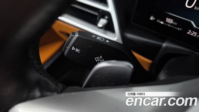 BMW 3-Series 2025 — photo 28