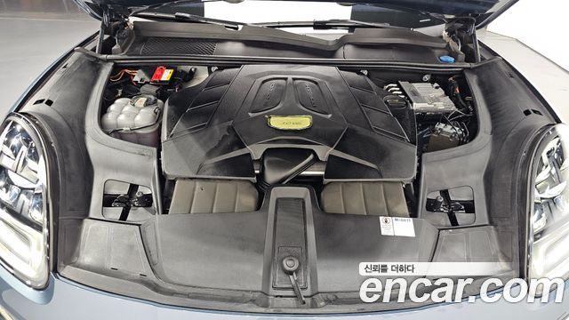 Porsche Cayenne 2019 — photo 6