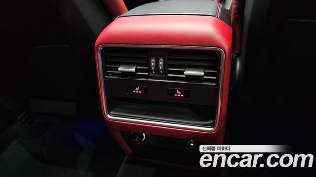 Porsche Cayenne 2019 — photo 25