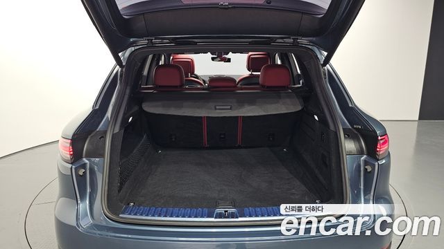 Porsche Cayenne 2019 — photo 26