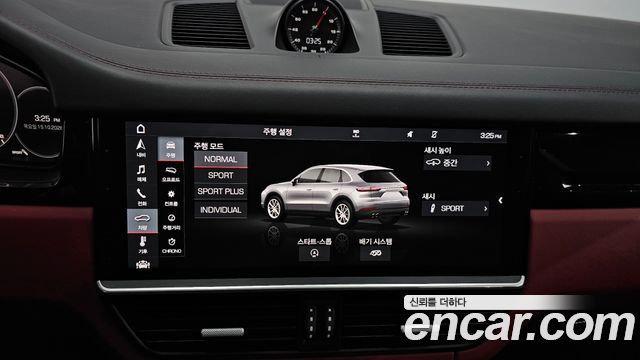 Porsche Cayenne 2019 — photo 28