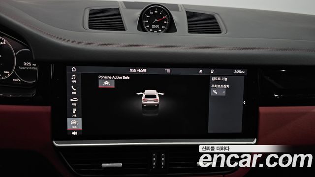 Porsche Cayenne 2019 — photo 30