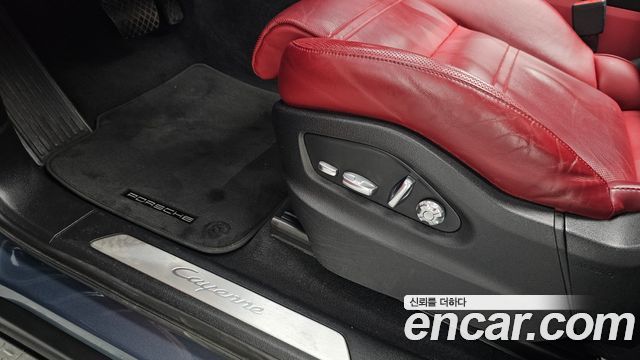 Porsche Cayenne 2019 — photo 37