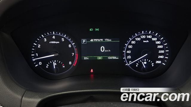 Genesis G80 2017 — photo 11