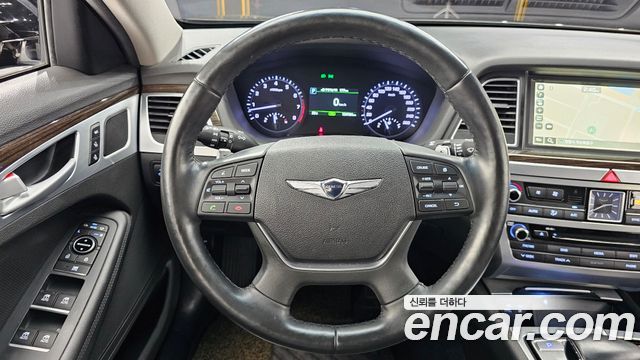 Genesis G80 2017 — photo 19