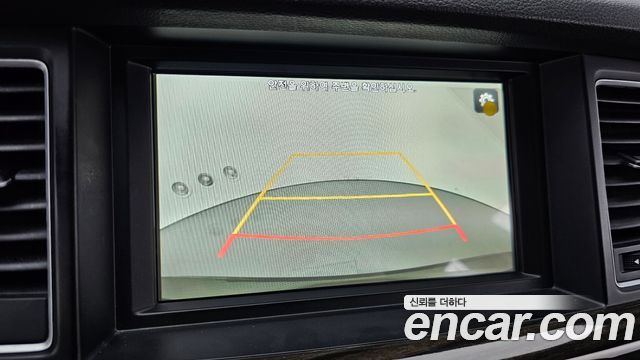 Genesis G80 2017 — photo 21
