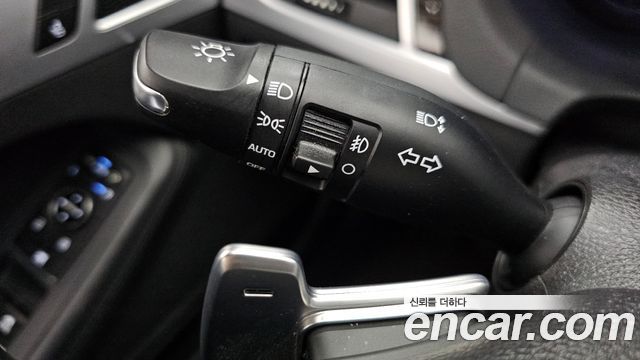 Genesis G80 2017 — photo 28