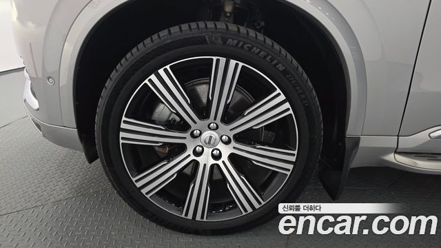 Volvo XC90 2023 — photo 5