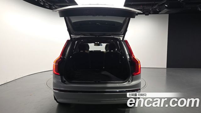 Volvo XC90 2023 — photo 27