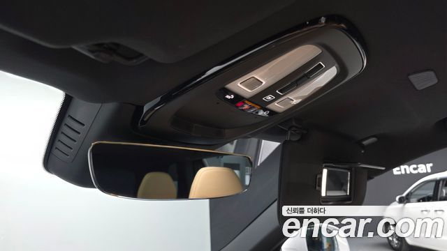 Volvo XC90 2023 — photo 32