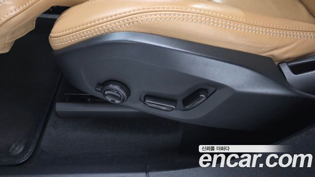 Volvo XC90 2023 — photo 36