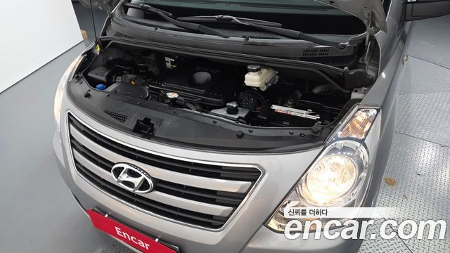 Hyundai Starex 2017 — photo 6