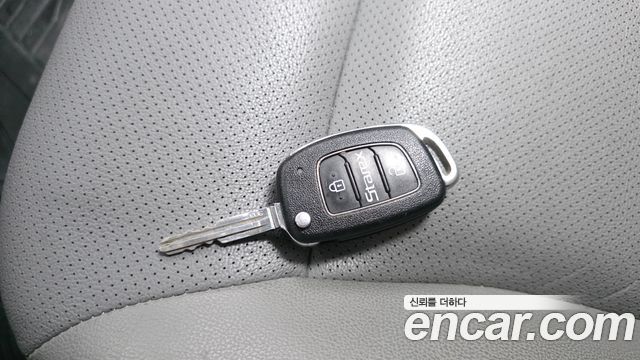 Hyundai Starex 2017 — photo 24
