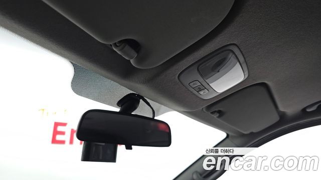 Hyundai Starex 2017 — photo 27