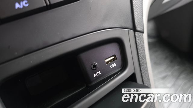 Hyundai Starex 2017 — photo 29
