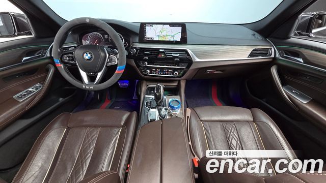 BMW 5-Series 2018 — photo 7