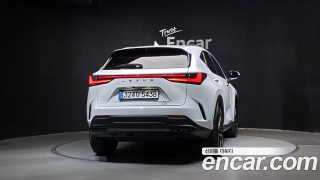 Lexus NX 2026 — photo 4