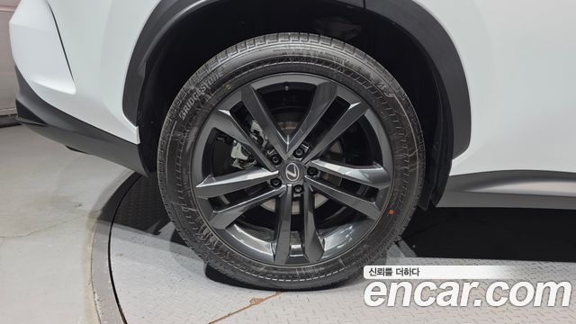 Lexus NX 2026 — photo 5