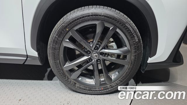 Lexus NX 2026 — photo 7