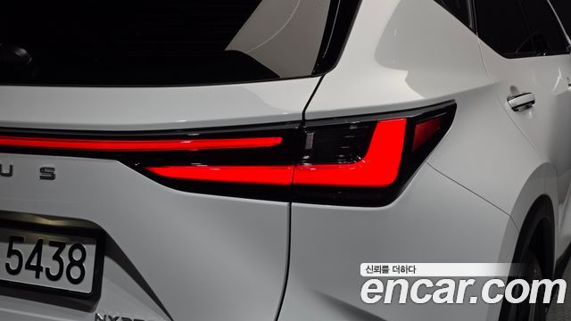 Lexus NX 2026 — photo 9