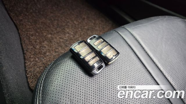 Kia K9 2013 — photo 17
