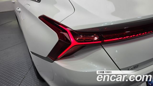 Kia K8 2022 — photo 9