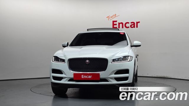 Jaguar F-PACE 2018 — photo 3