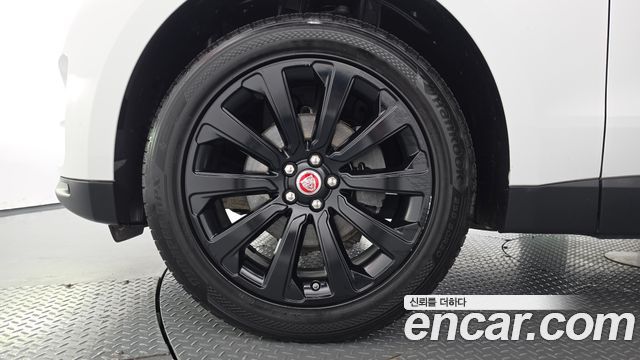 Jaguar F-PACE 2018 — photo 5