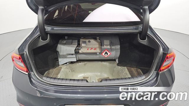 Hyundai Grandeur 2018 — photo 23