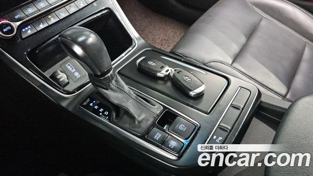 Hyundai Grandeur 2018 — photo 24