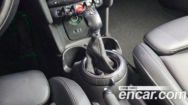 Mini Cooper 2015 — photo 9