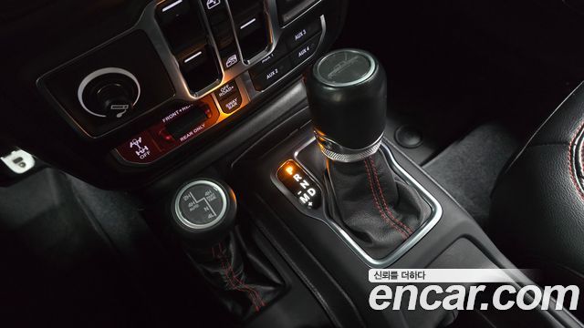 Jeep Gladiator 2021 — photo 12
