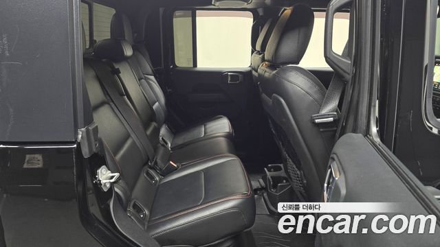 Jeep Gladiator 2021 — photo 17