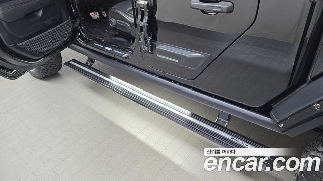 Jeep Gladiator 2021 — photo 26