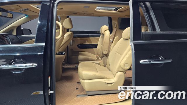 Kia Canival 2020 — photo 12