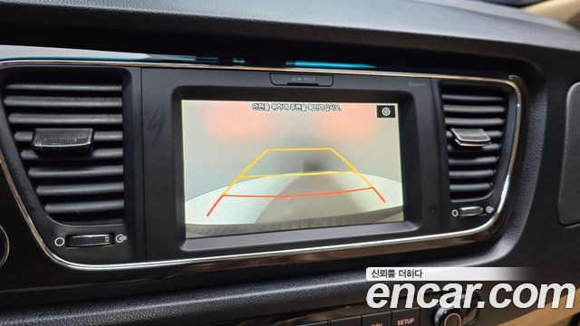 Kia Canival 2020 — photo 15