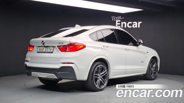 BMW X4 2018 — photo 2