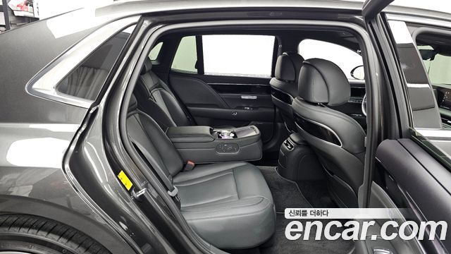 Genesis G90 2022 — photo 18