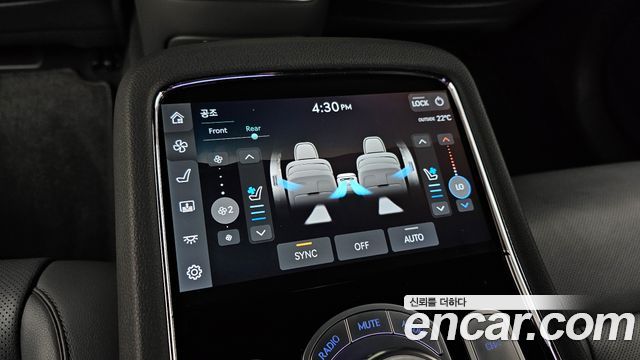 Genesis G90 2022 — photo 35