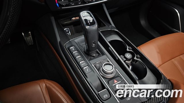 Maserati Levante 2019 — photo 12