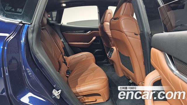 Maserati Levante 2019 — photo 17