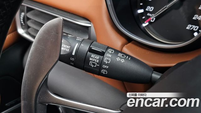 Maserati Levante 2019 — photo 21