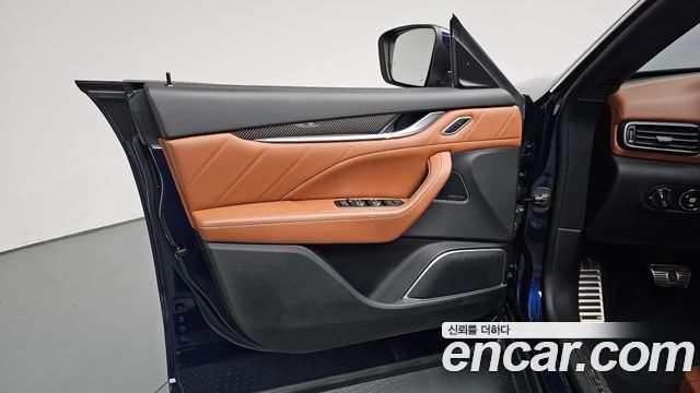 Maserati Levante 2019 — photo 14
