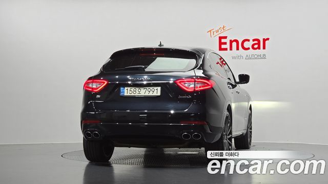 Maserati Levante 2021 — photo 4