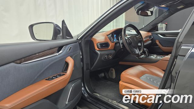 Maserati Levante 2021 — photo 13