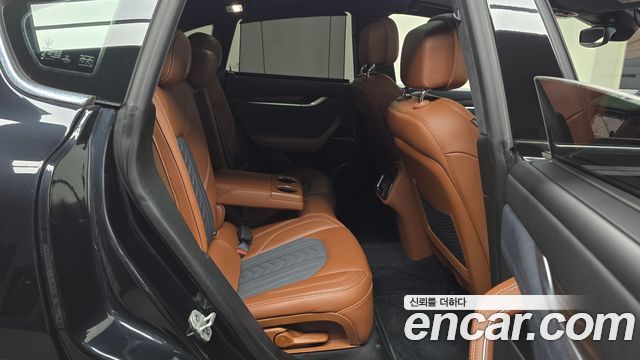 Maserati Levante 2021 — photo 17