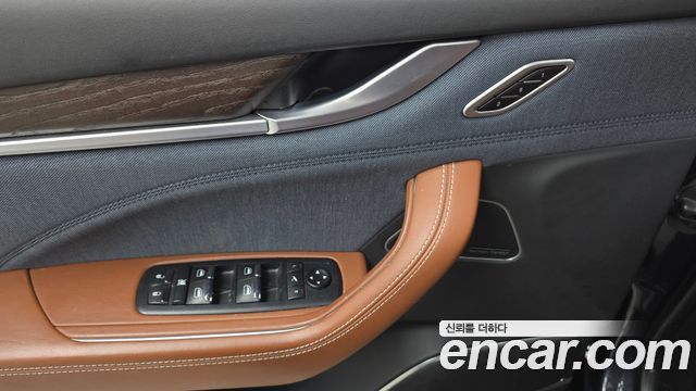 Maserati Levante 2021 — photo 24