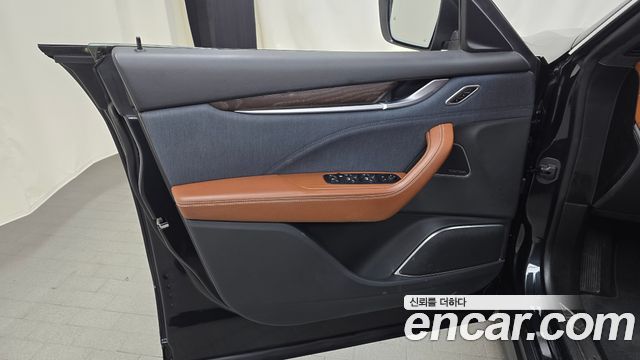 Maserati Levante 2021 — photo 14